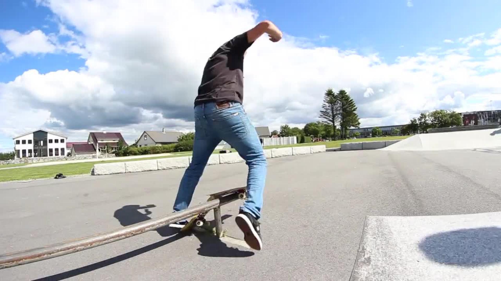 Guy Rides Around Skatepark on Broken Skateboard Jukin Media Inc