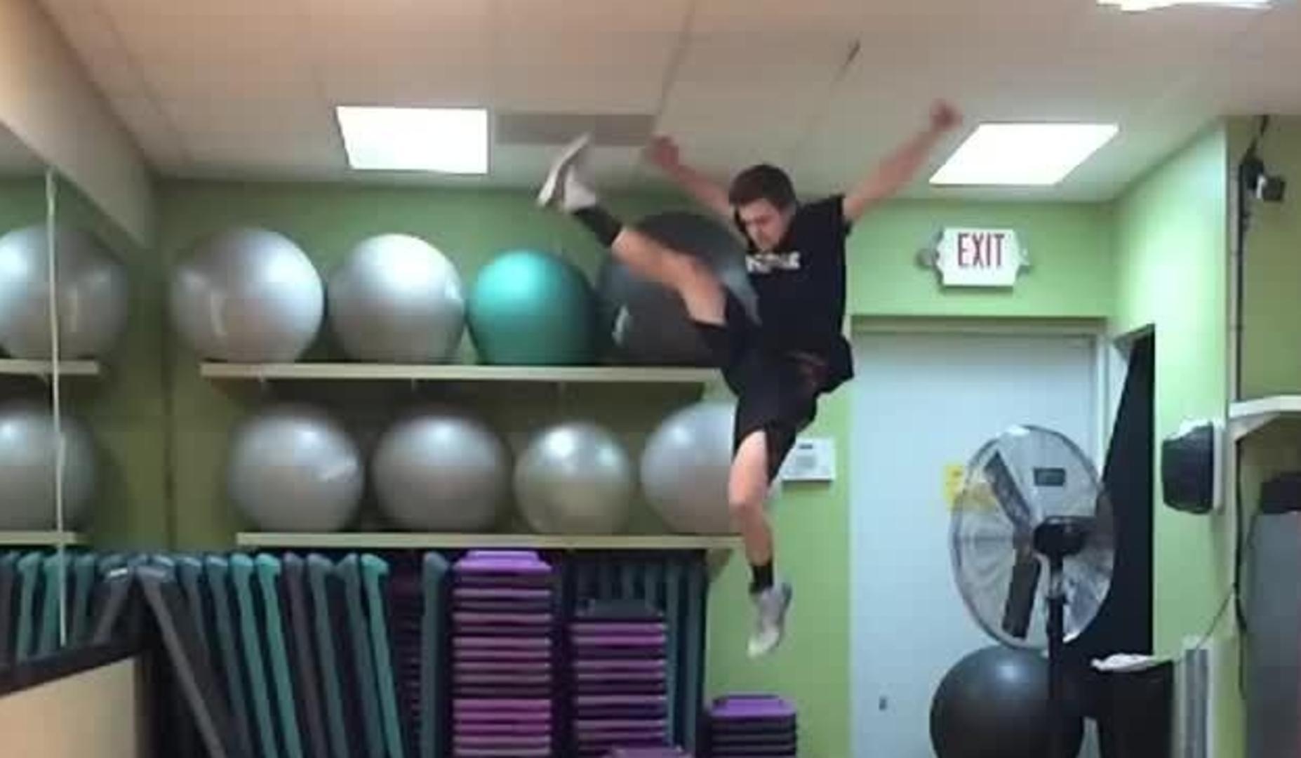 Guy Performs 540 Spin Kick Jukin Media Inc