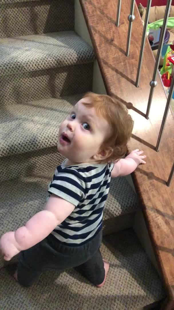 Dad's Reflex Action Rescues Toddler From Hitting his Head After Fall