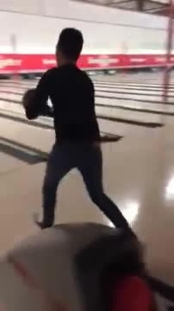Fingers Get Stuck in Bowling Ball Jukin Media Inc