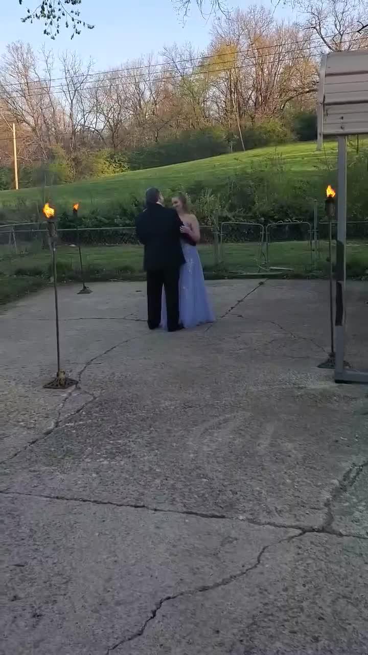 Dad Surprises Daughter With Driveway Prom as It Got Canceled Due to(00)