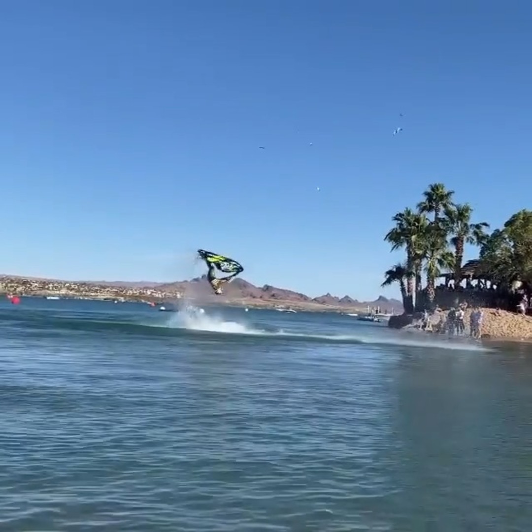 Professional Jet Ski Freerider Amazes Crowd By Doing Multiple Flips on