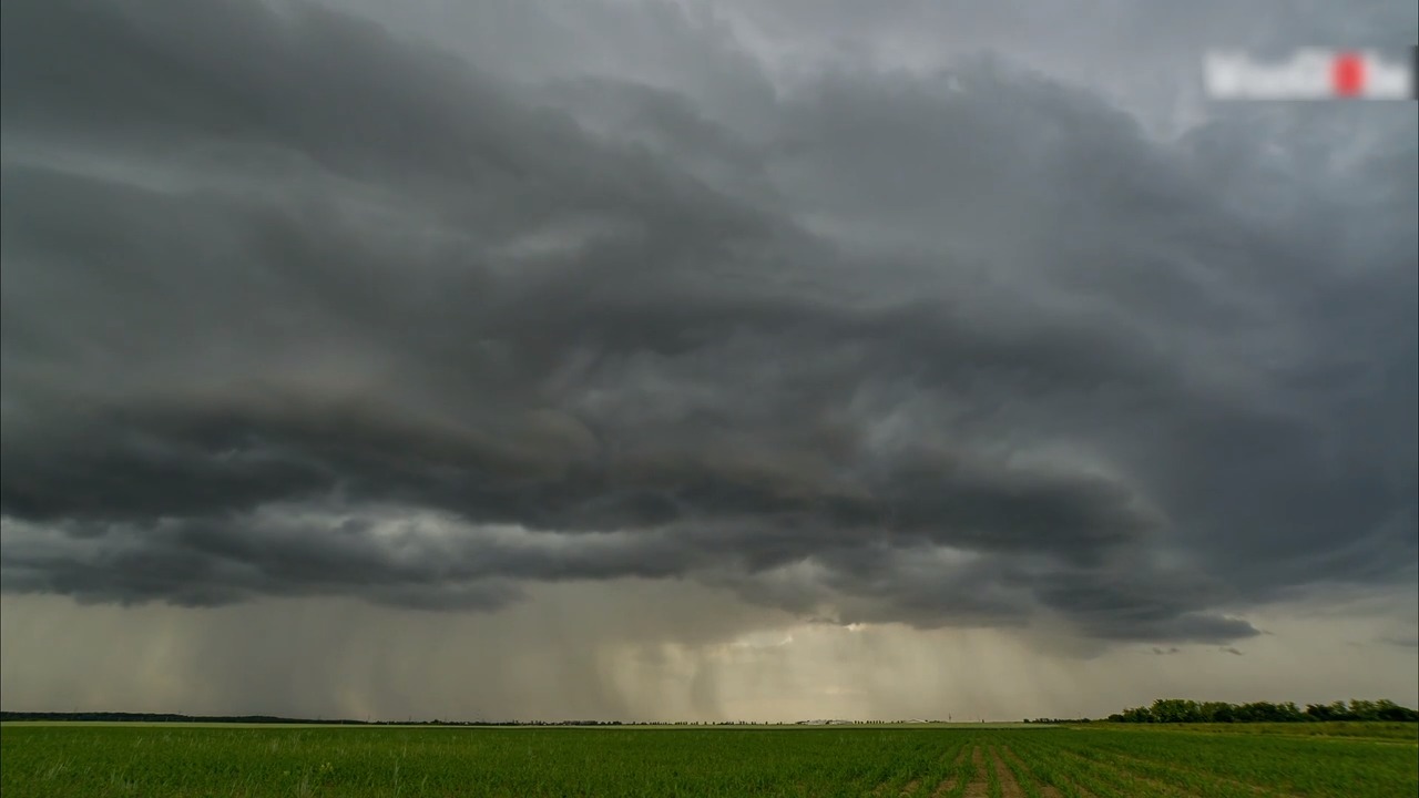 Massive Shelf Cloud Covers the Sky in Osijek in Croatia Jukin Licensing