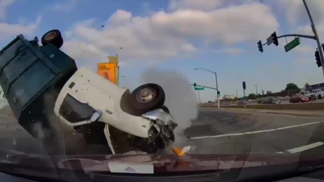 Truck TBones Car in LA Intersection Jukin Licensing
