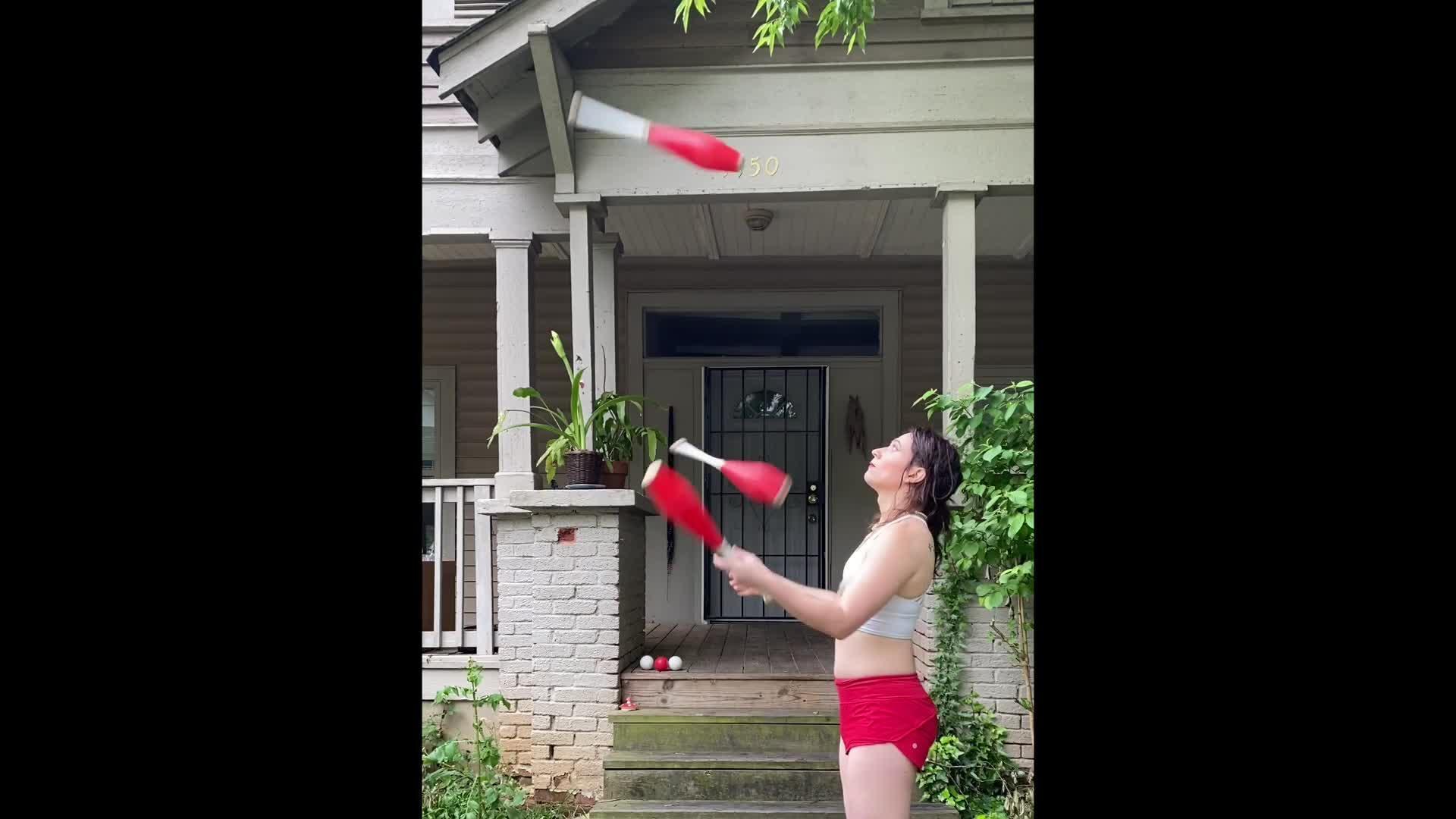 Woman Shows off Amazing Juggling Skills Jukin Licensing