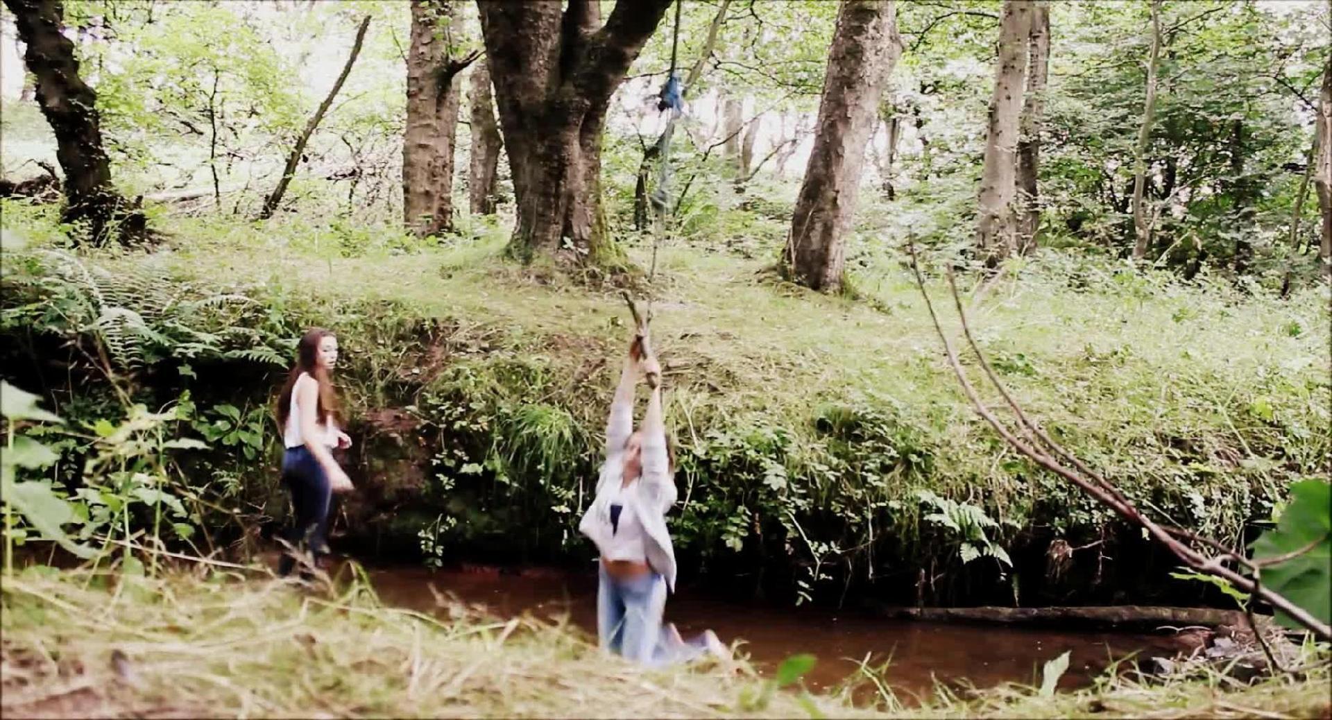 Girl Fails on Rope Swing over Creek Jukin Licensing