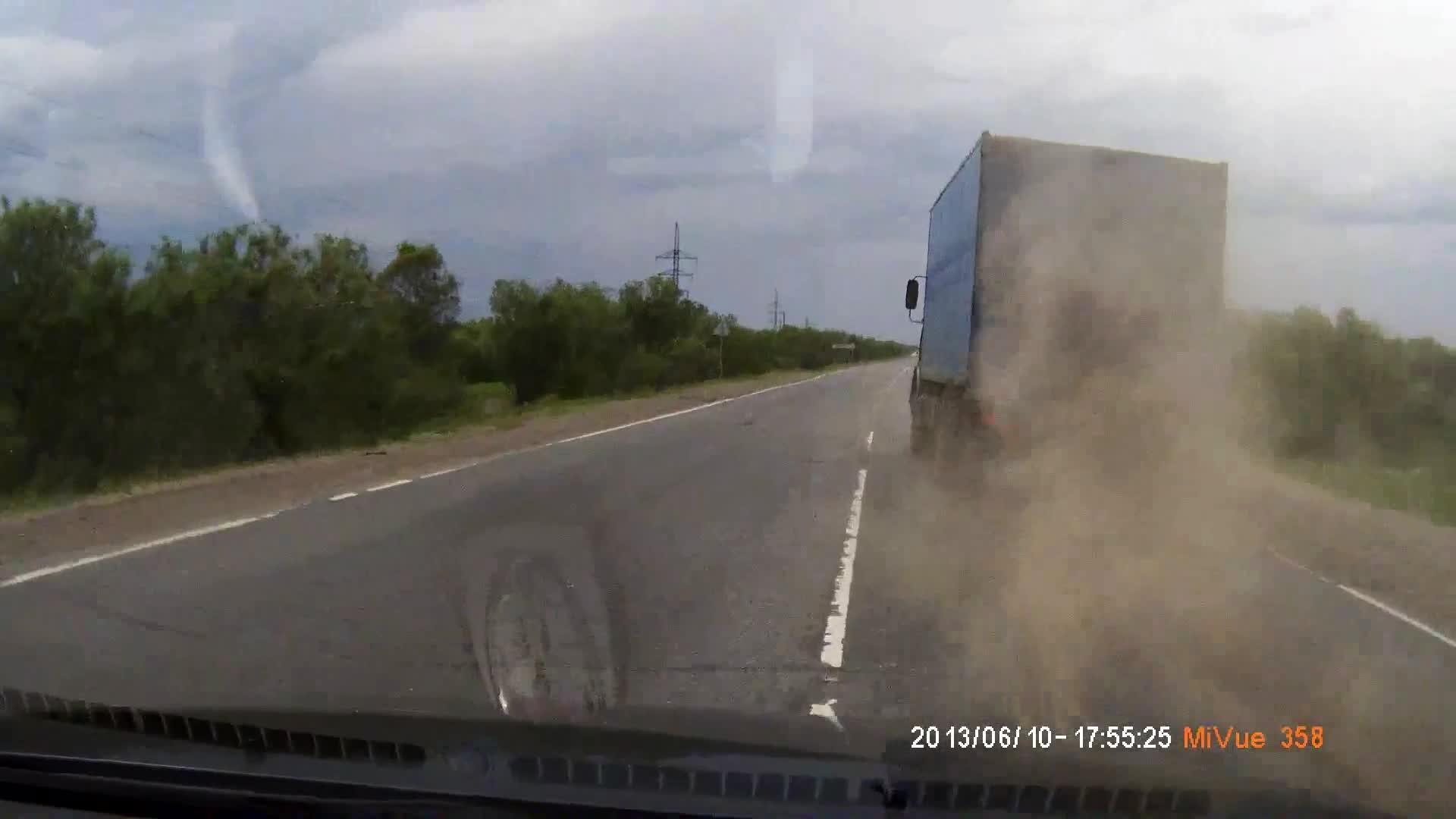 Blue Big Rig Truck Loses Tire Jukin Licensing