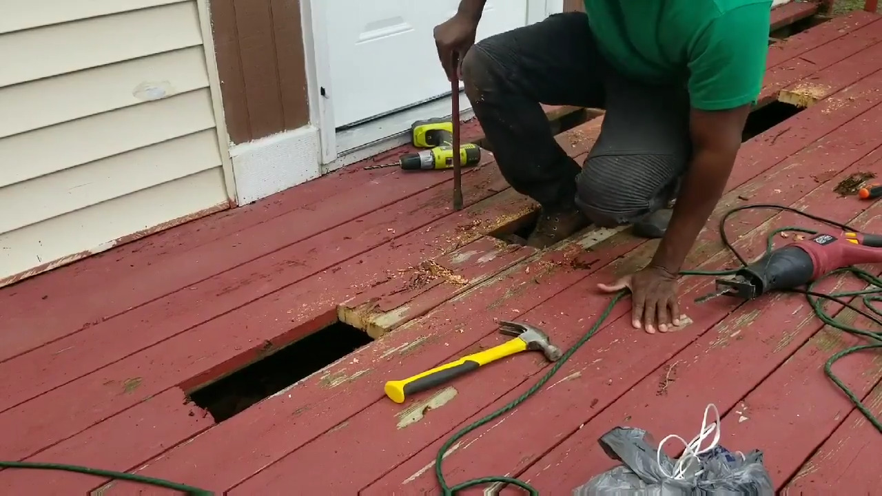 Man DIY Replaces Old Deck Boards Jukin Licensing