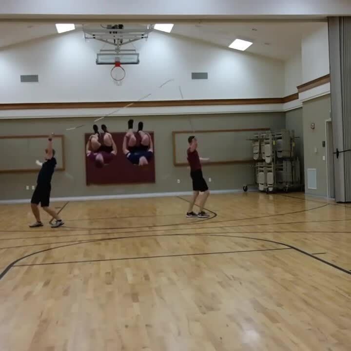 Team Performs Synchronized Jump Rope Tricks For World Championship