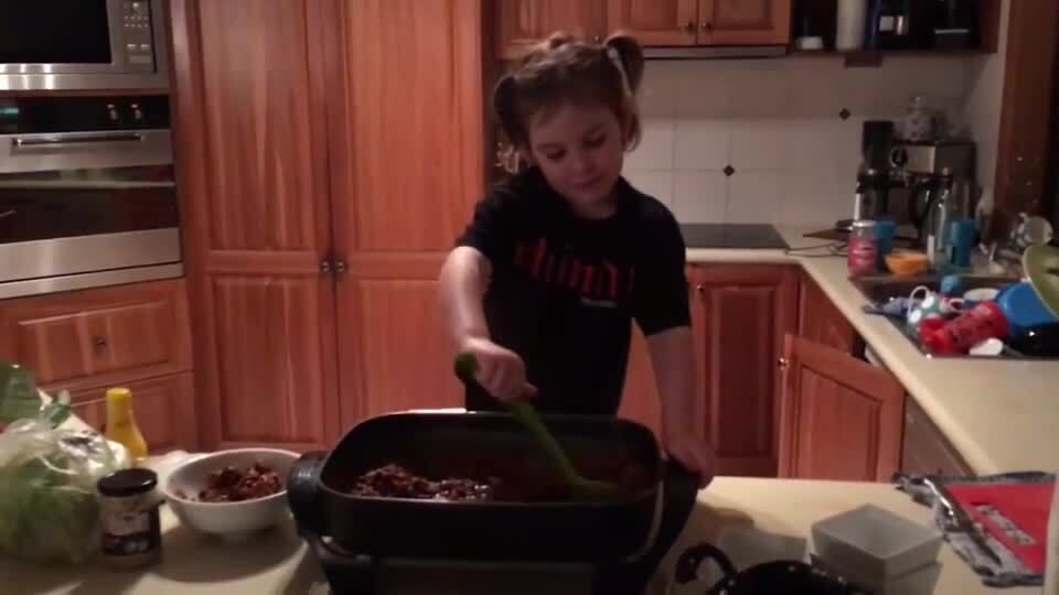 Girl Falls Off Chair Blowing Mom Kisses Jukin Licensing
